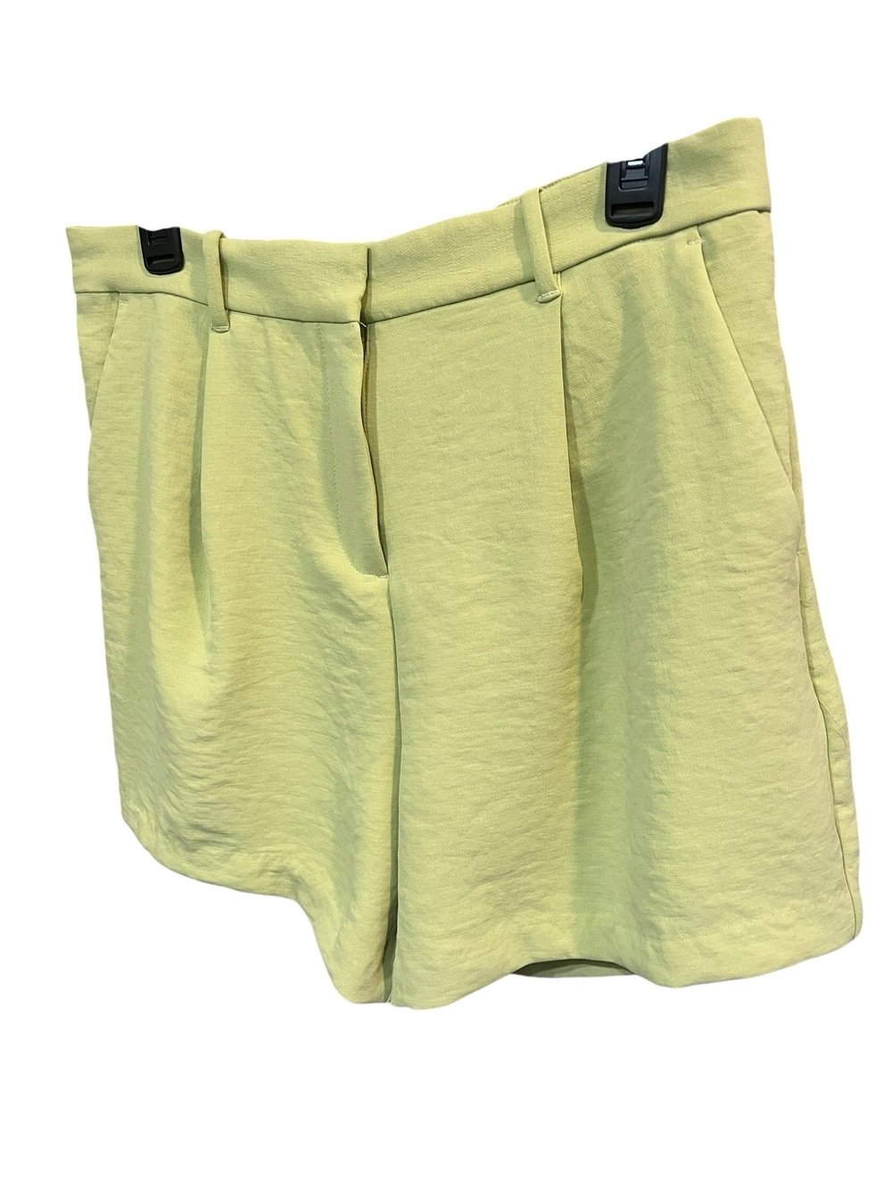 Abercrombie and Fitch Woman’s Green Trouser Pleated Shorts - Medium - Picture 2 of 5